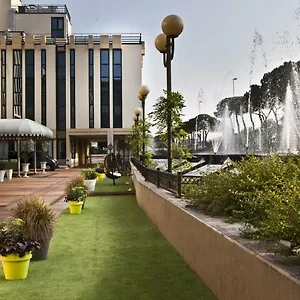 https://roseo-hotel-leon-d-oro.hotelinveneto.com
